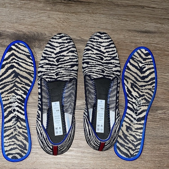 Rothy’s The Loafer in Navy Zebra Blue White Print Sustainable Flats size - W8 - Picture 3 of 4